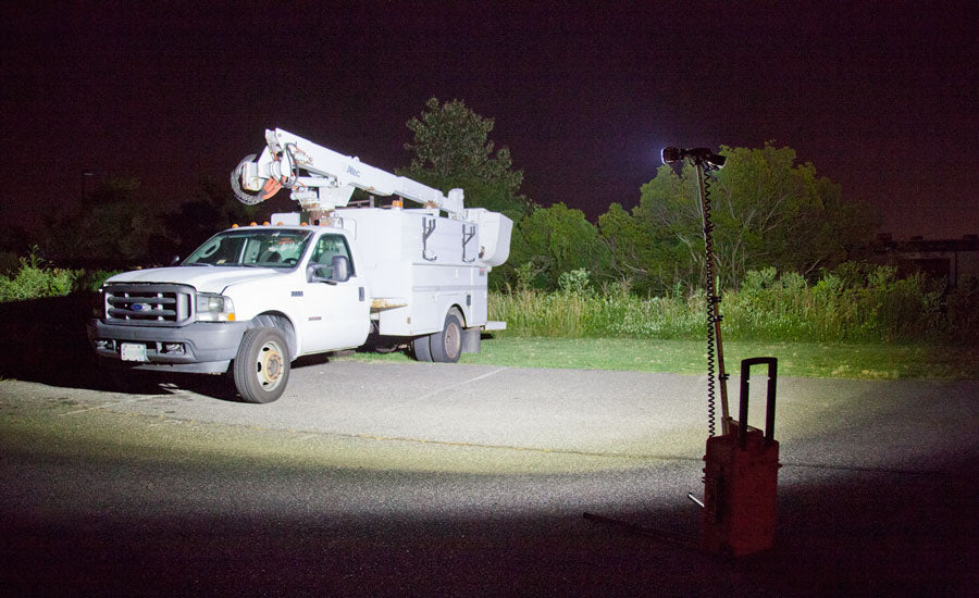 Two LED Light Portable Lighting System, 2000 Lumens Each Light