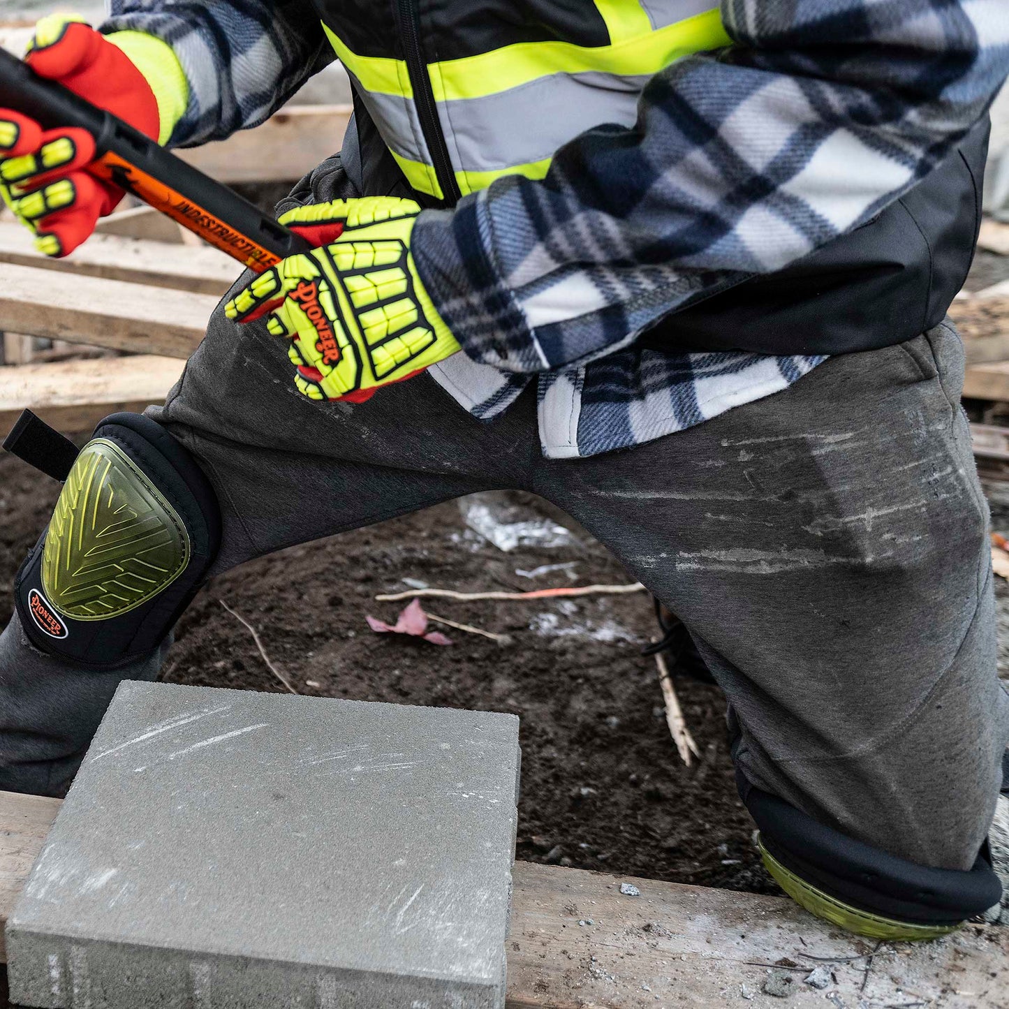 Pioneer Gel Knee Pads